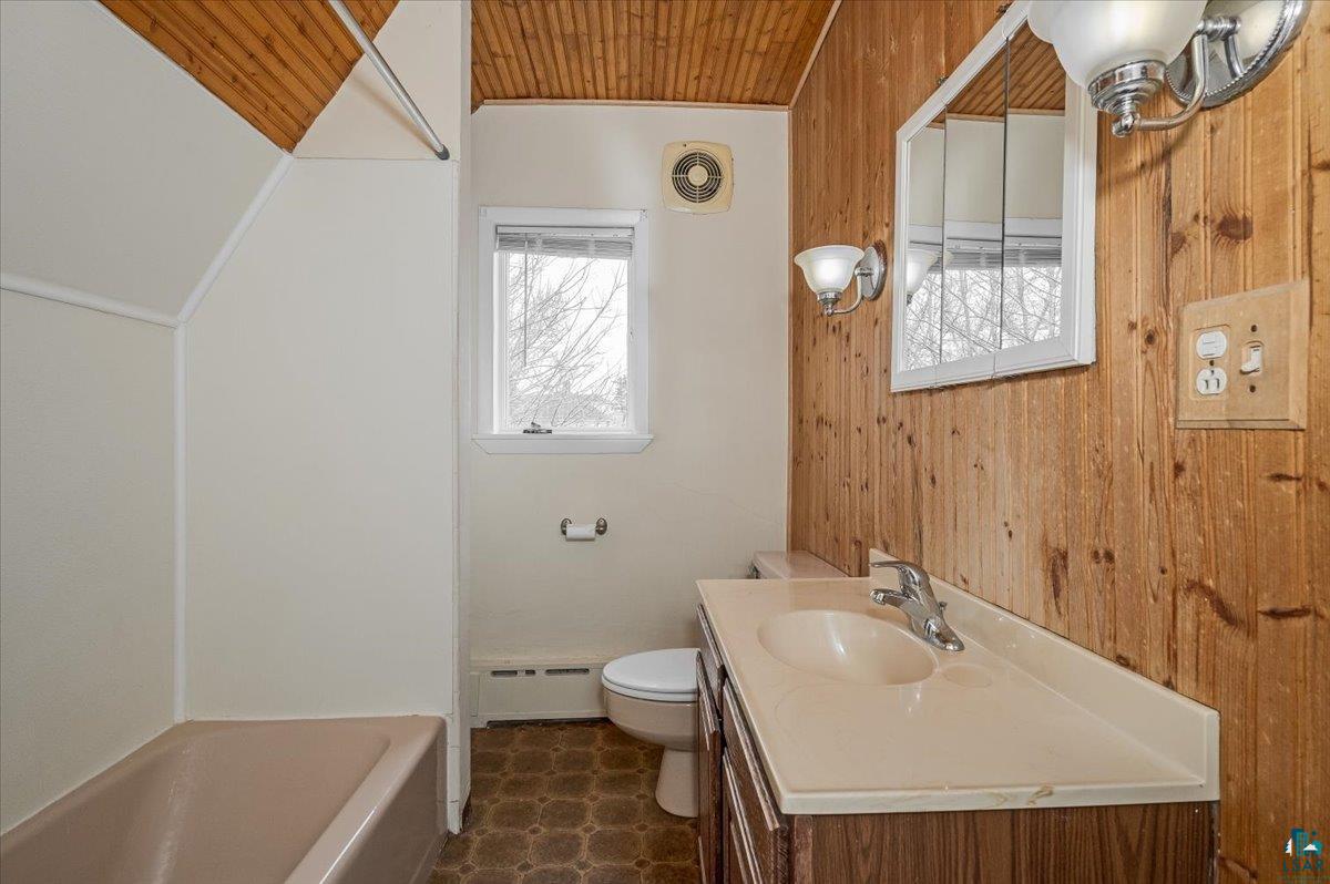 302 East 7th Street Superior, WI 54880 - Photo 12 of 22