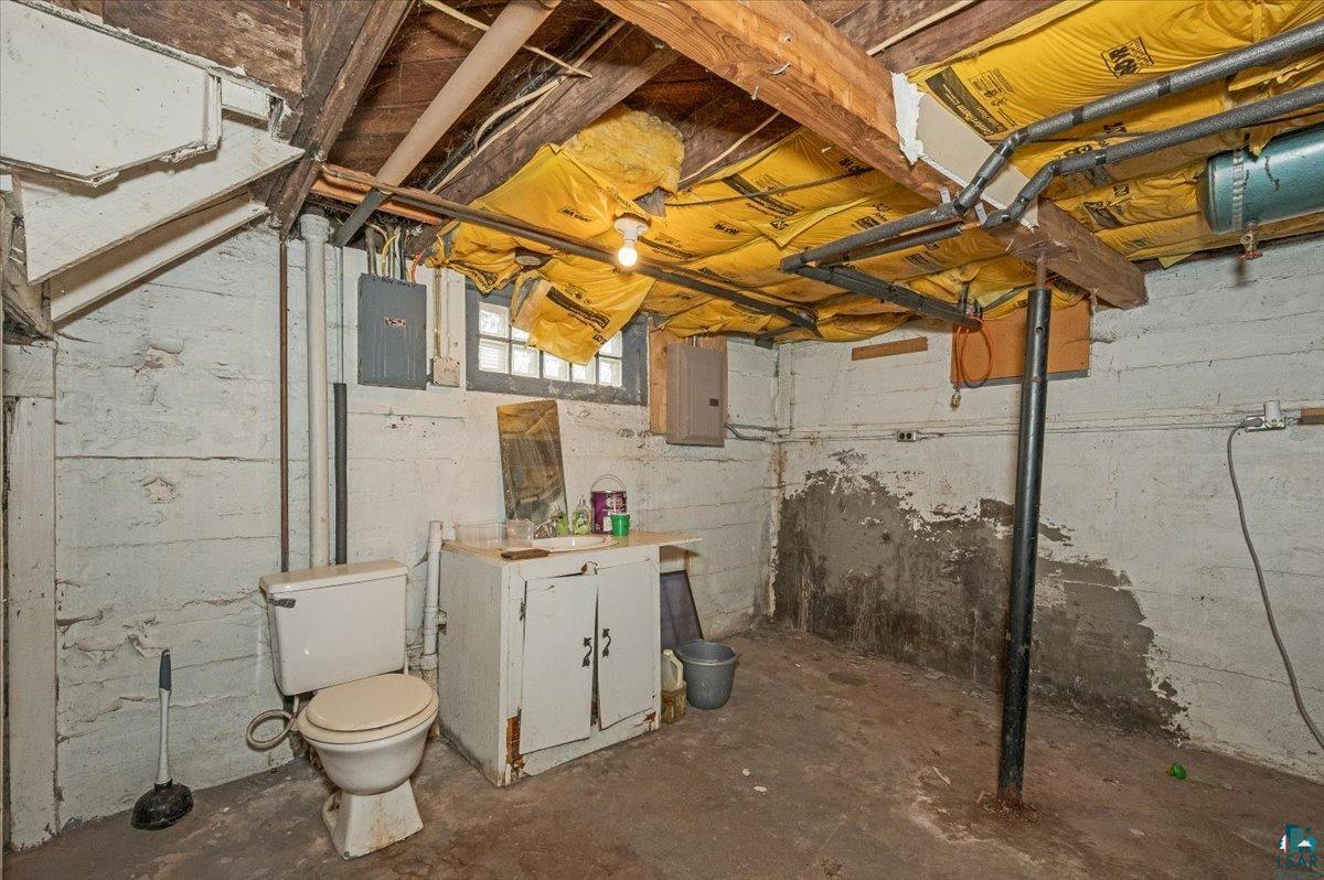 302 East 7th Street Superior, WI 54880 - Photo 18 of 22