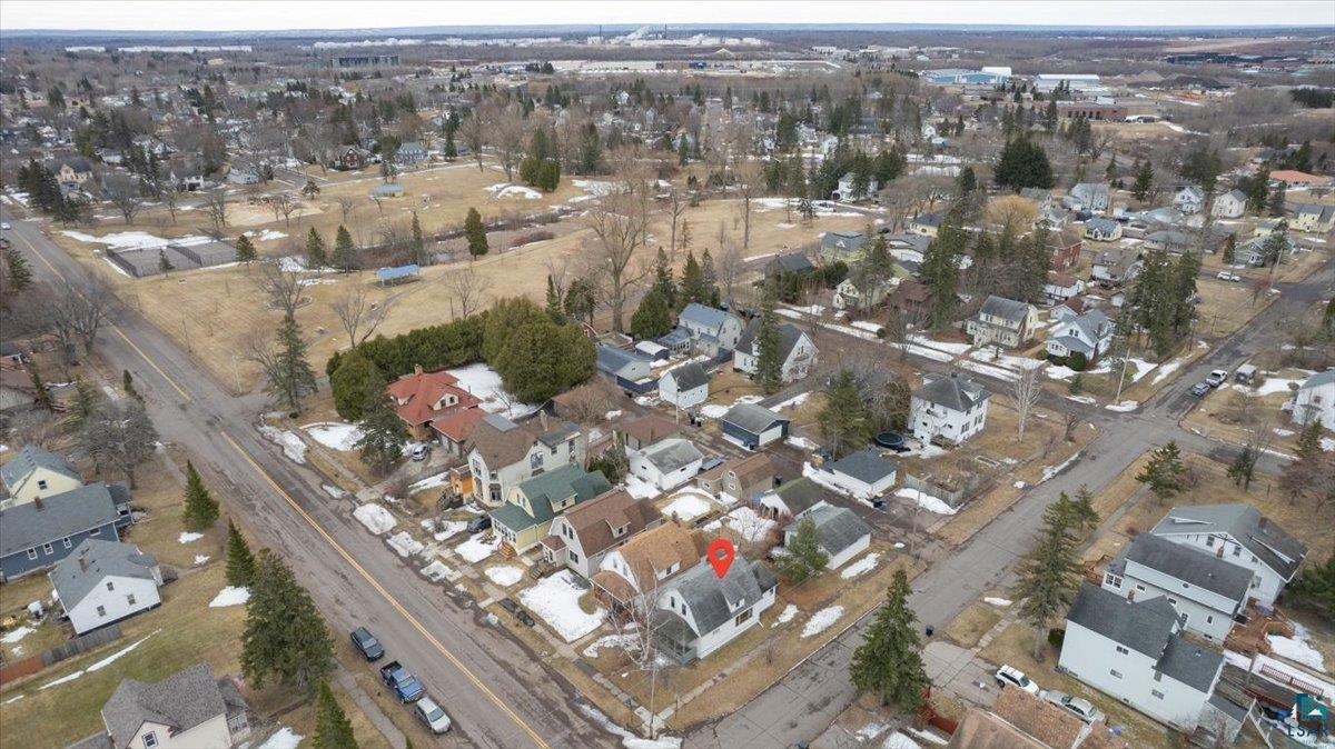 302 East 7th Street Superior, WI 54880 - Photo 3 of 22