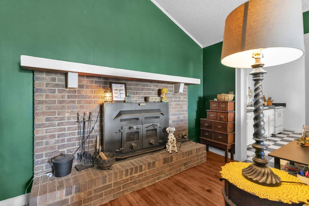 5569 Upper Grand Bay Road Naylor, GA 31641 - Photo 6 of 36 Gallery Image 6