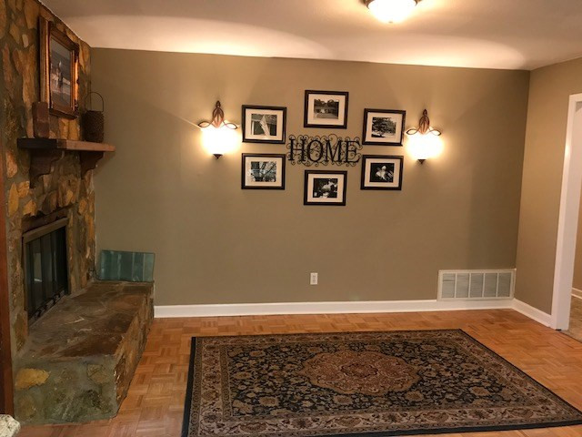 2269 Overlook Road Augusta, GA 30906 - Photo 3 of 23 DINING ROOM, FIREPLACE TOO!