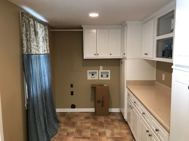 2269 Overlook Road Augusta, GA 30906 - Photo 8 of 23 LARGE CUSTOM LAUNDRY/PANTRY