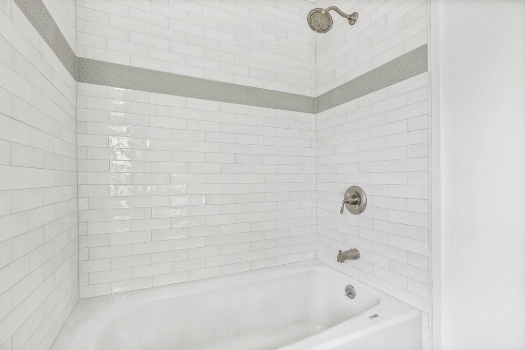 40 Foley Beach Road Hingham, MA 02043 - Photo 32 of 37 a bathroom with a bathtub