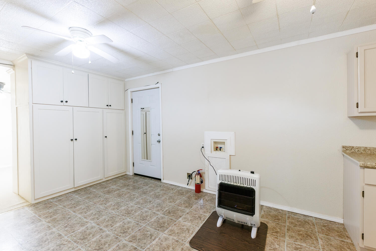 211 Chestnut Street Idalou, TX 79329 - Photo 13 of 31 211 Chestnut-8