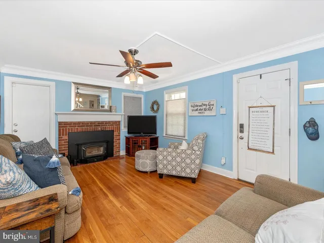 $2,250 | 413 Pangborn Boulevard, Hagerstown, MD 21740