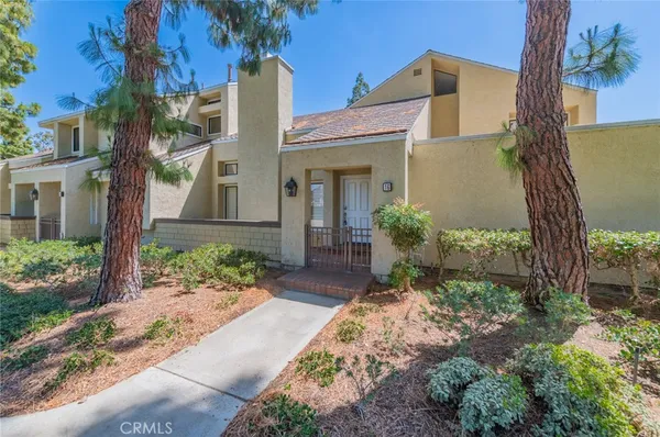 $975,000 | 16 Claret, Irvine, CA 92614