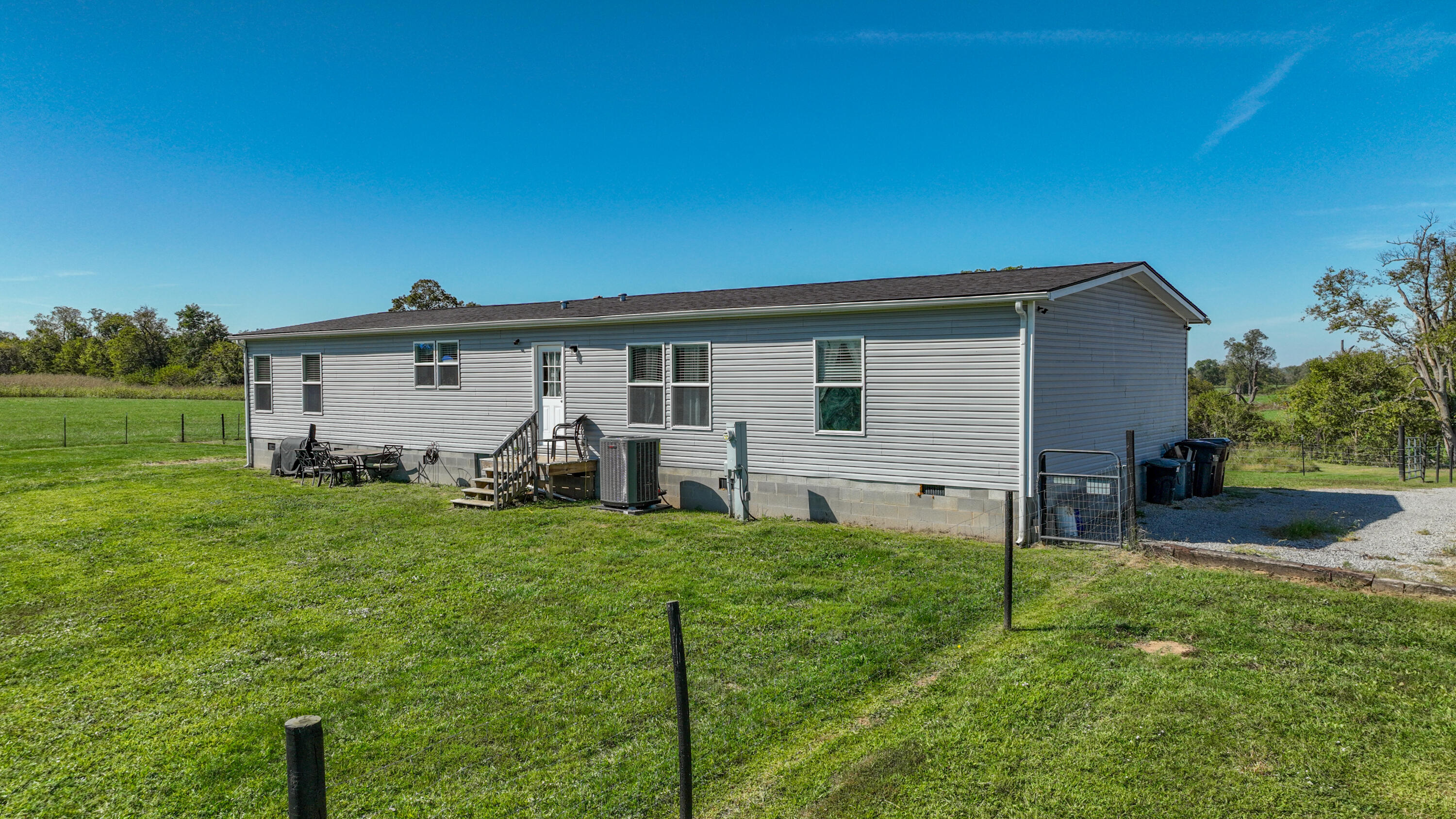 1270 Sewell Shop Road Winchester, KY 40391 - Photo 6 of 33 1270 Sewell Shop Rd-7