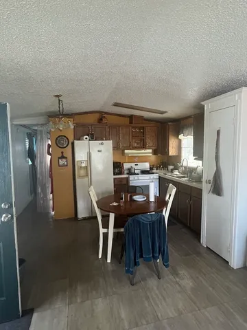 $14,995 | 11750 South Homan Avenue, Unit J, Merrionette Park, IL 60803