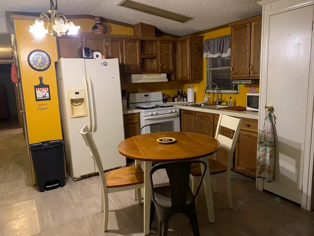 $14,995 | 11750 South Homan Avenue, Unit J, Merrionette Park, IL 60803