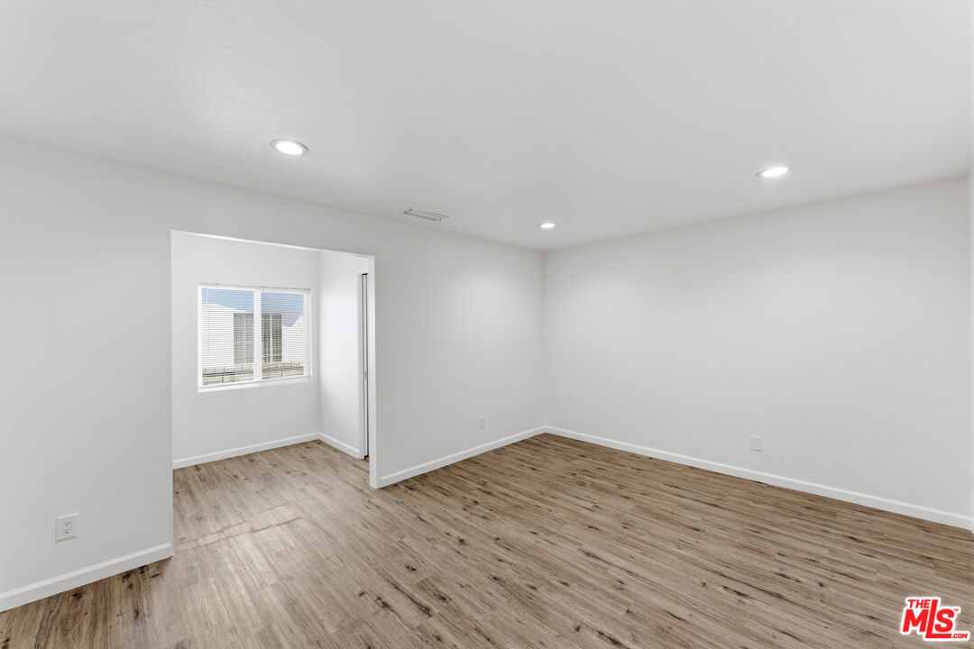 25056 Wiley Canyon Road Newhall, CA 91321 - Photo 17 of 28