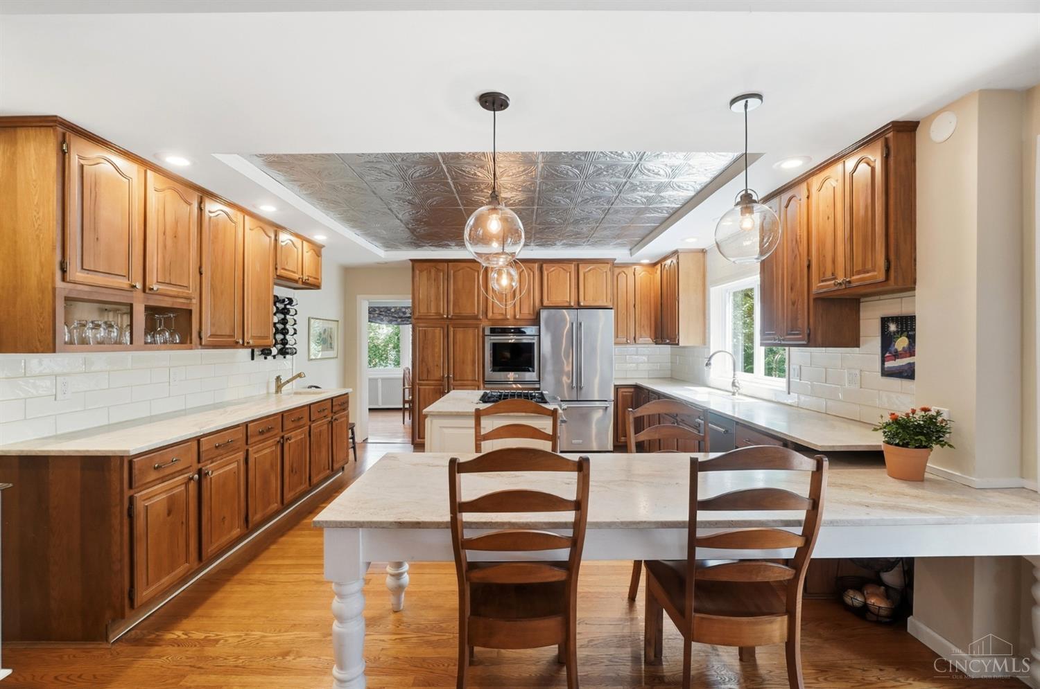 1346 Park Ridge Place Cincinnati, OH 45208 - Photo 12 of 46