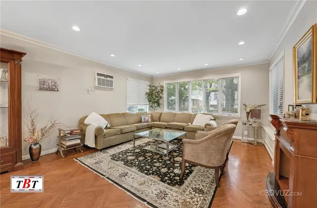 $2,600,000 | 995 East 21st Street | East Midwood