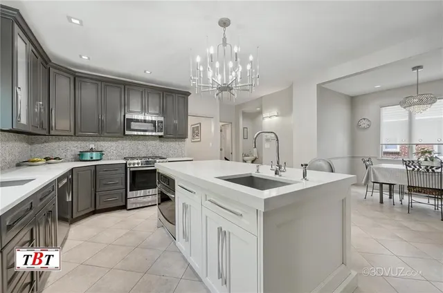 $2,600,000 | 995 East 21st Street | East Midwood