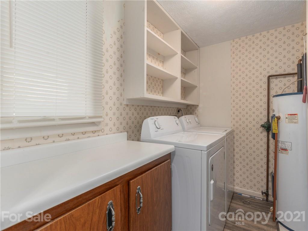76 Ninevah Road Waynesville, NC 28786 - Photo 3 of 18 Gallery Image 3