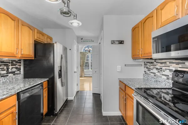 $450,000 | 499 Hartford Road, Brooklyn, CT 06234