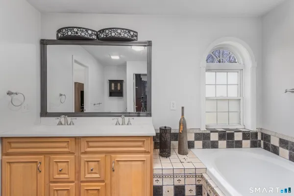 $450,000 | 499 Hartford Road, Brooklyn, CT 06234