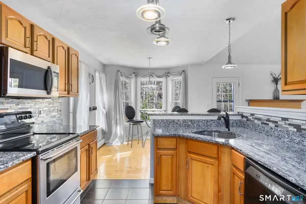 $450,000 | 499 Hartford Road, Brooklyn, CT 06234