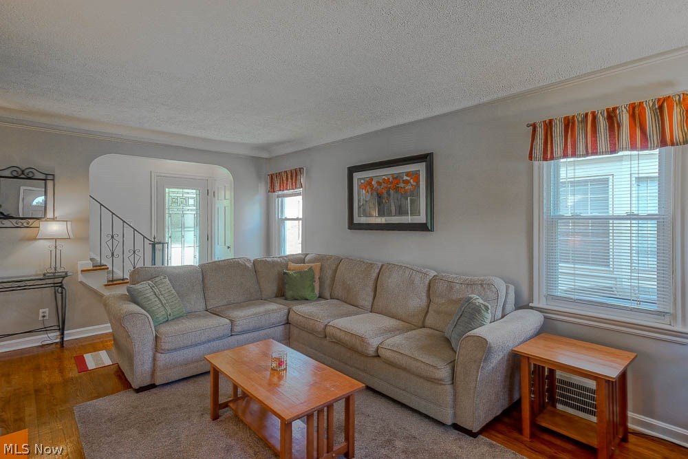 3747 Bainbridge Road Cleveland Heights, OH 44118 - Photo 8 of 23 Living Room