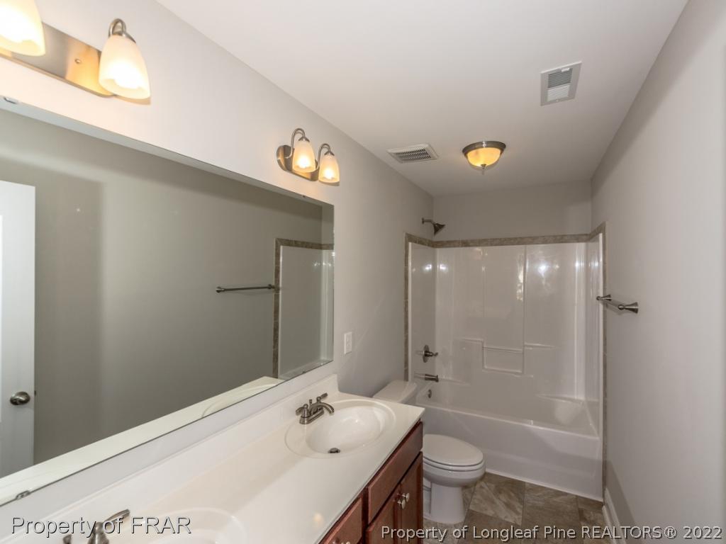 6723 Running Fox Road Hope Mills, NC 28348 - Photo 19 of 29 Gallery Image 19