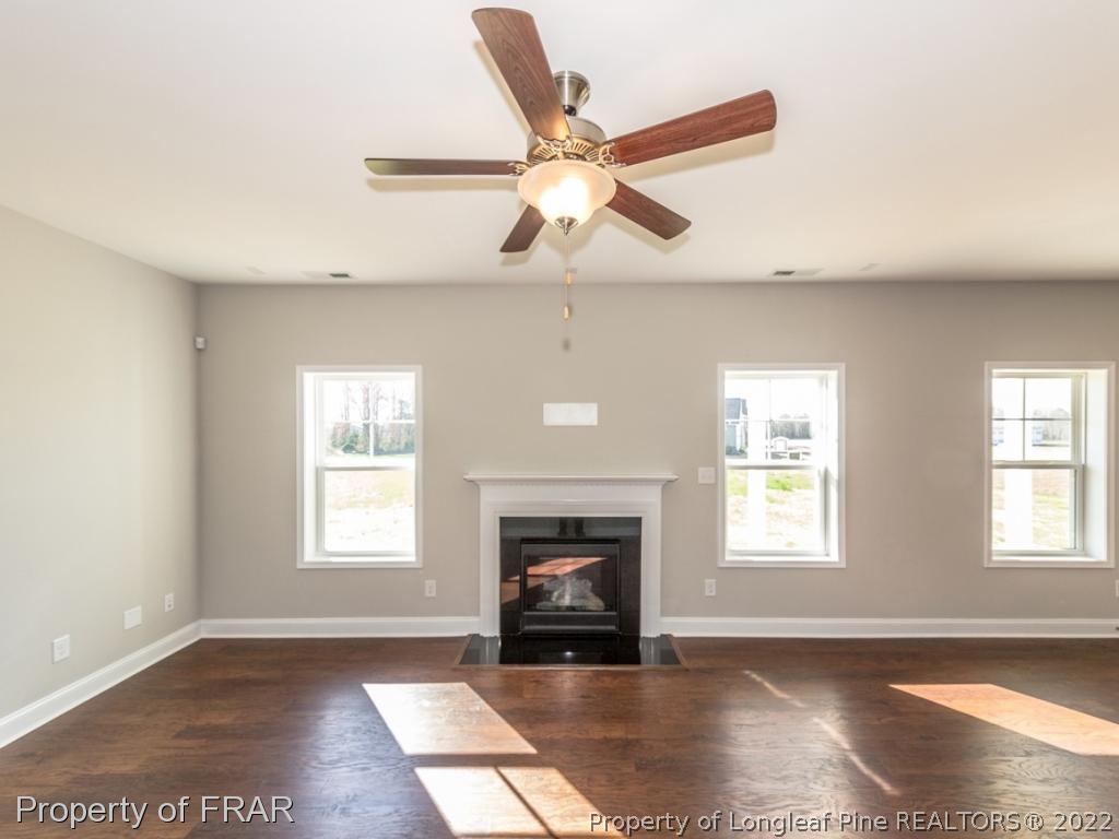 6723 Running Fox Road Hope Mills, NC 28348 - Photo 6 of 29 Gallery Image 6