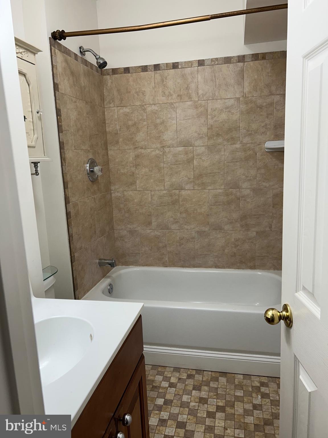 10409 Lees Mill Road Warrenton, VA 20186 - Photo 27 of 57 BATHROOM 4