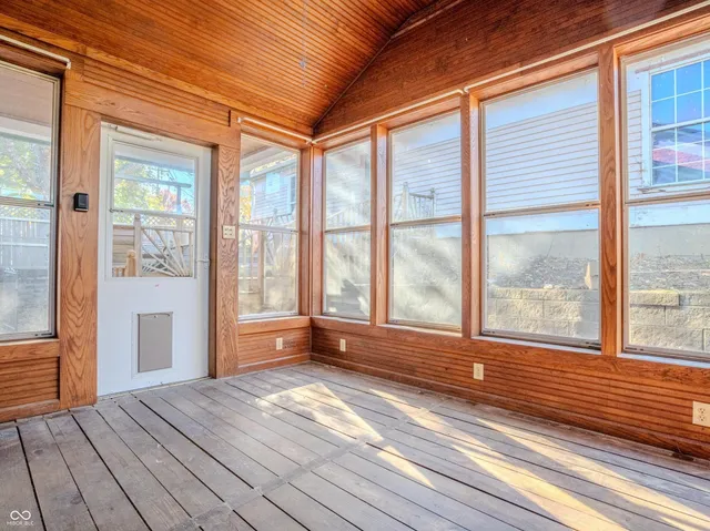 $259,500 | 123 South Jennings Street, North Vernon, IN 47265