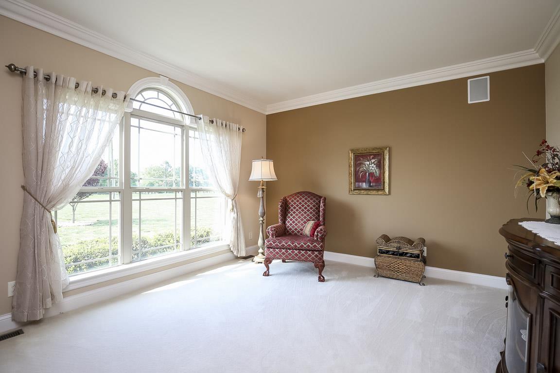 223 Butler Bridge Road Portland, TN 37148 - Photo 7 of 30 a bedroom with a workspace