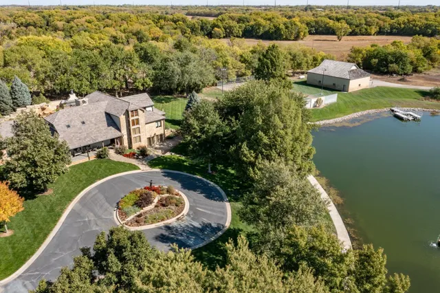 $3,950,000 | 17498 Southwest Meadowlark Road, Rose Hill, KS 67133