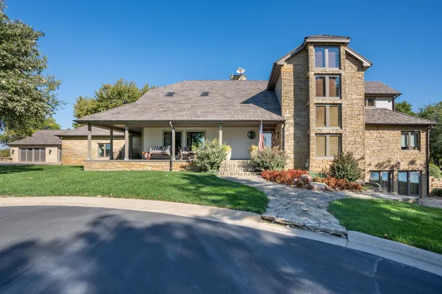 $3,950,000 | 17498 Southwest Meadowlark Road, Rose Hill, KS 67133