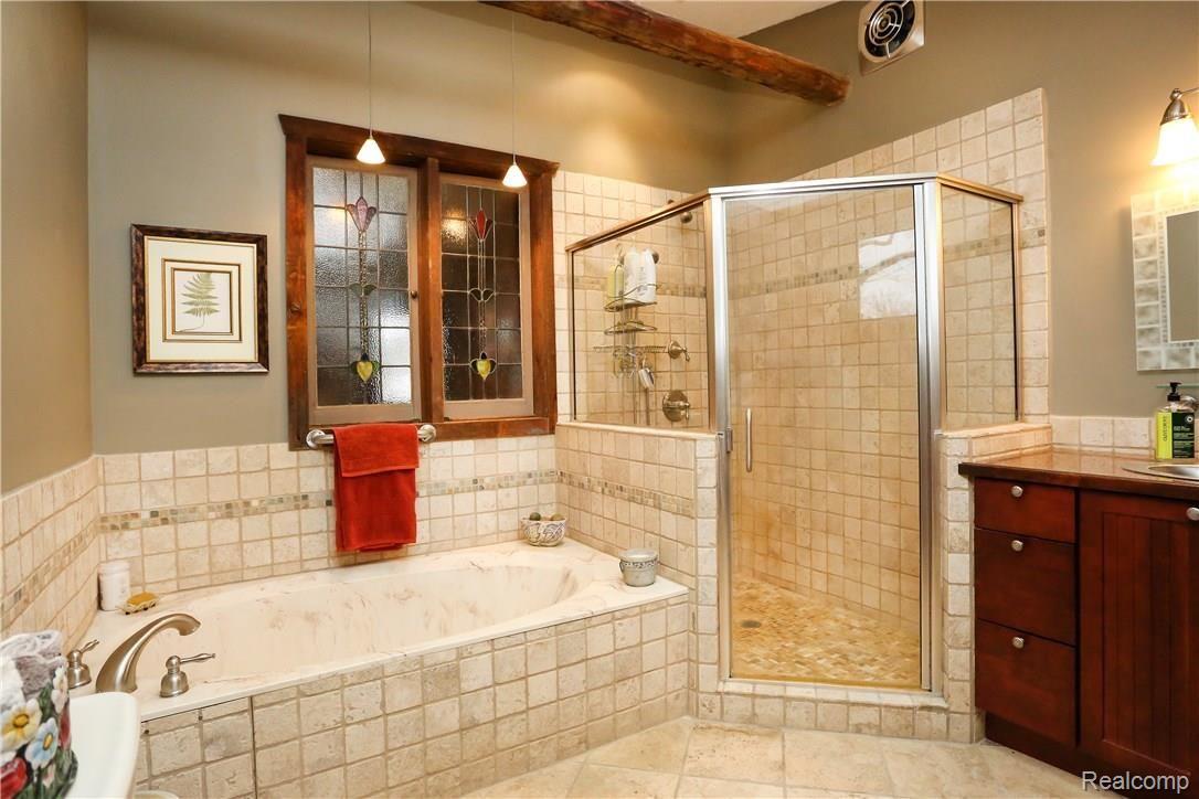 2245 Manchester Road Birmingham, MI 48009 - Photo 17 of 26 Manchester-27.jpg
