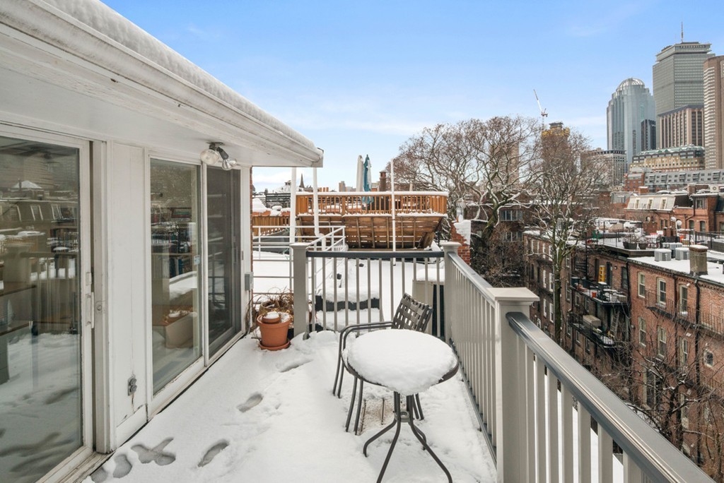 103 Appleton Street, Unit 4 Boston, MA 02116 - Photo 24 of 29 a balcony view