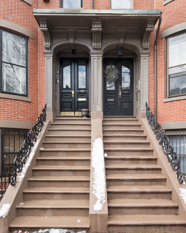 103 Appleton Street, Unit 4 Boston, MA 02116 - Photo 26 of 29 a view of a entryway of a house