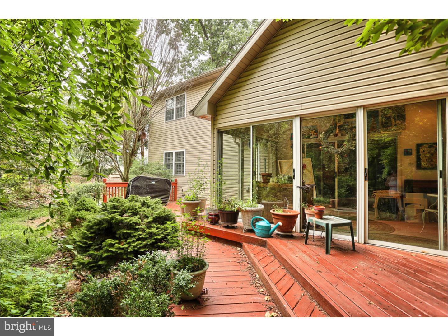 21 Joseph's Way Shillington, PA 19607 - Photo 3 of 25 Gallery Image 3