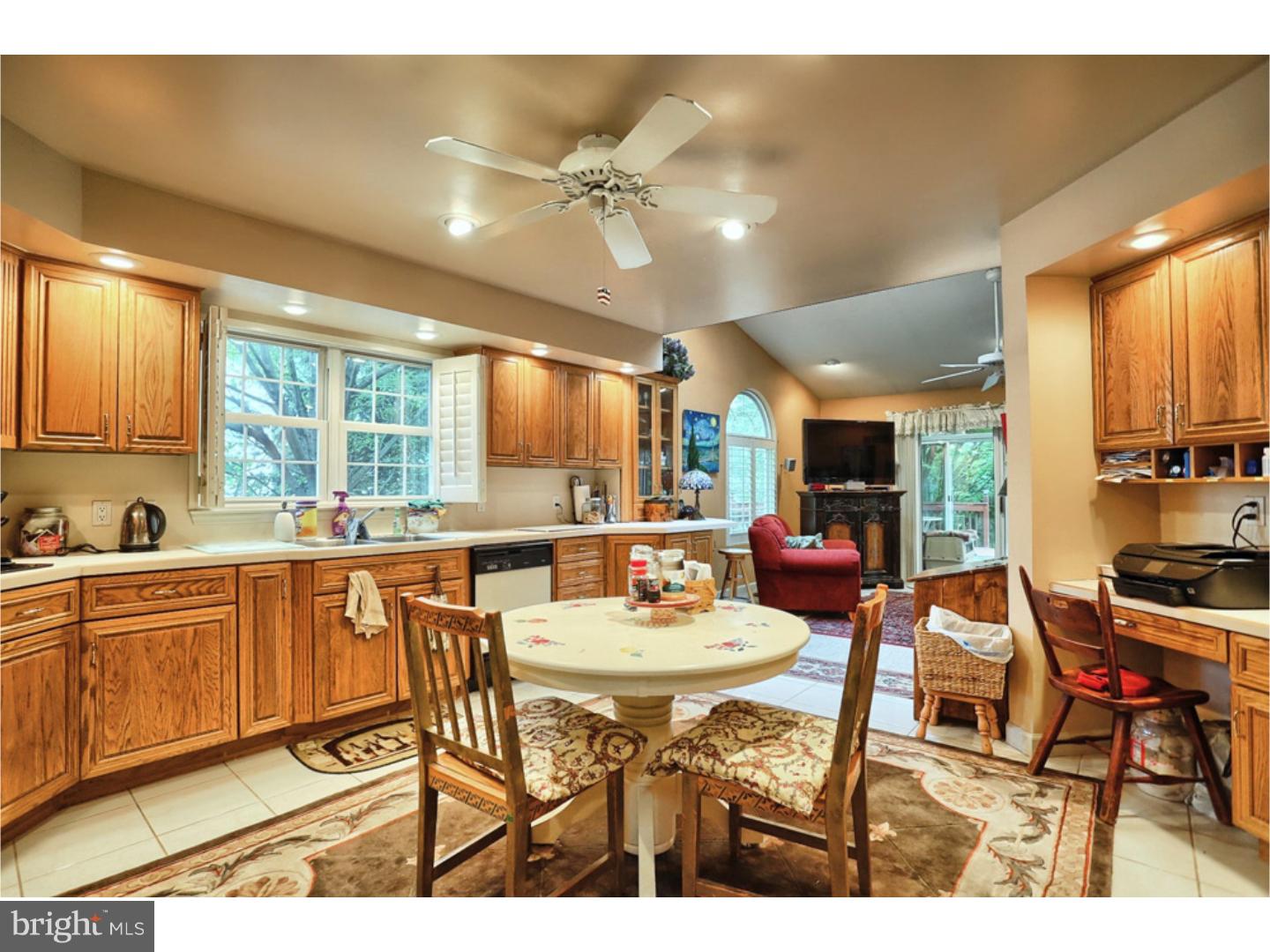 21 Joseph's Way Shillington, PA 19607 - Photo 4 of 25 Gallery Image 4
