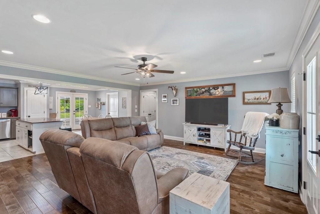 318 Miller Road Dequincy, LA 70633 - Photo 8 of 22 Gallery Image 8
