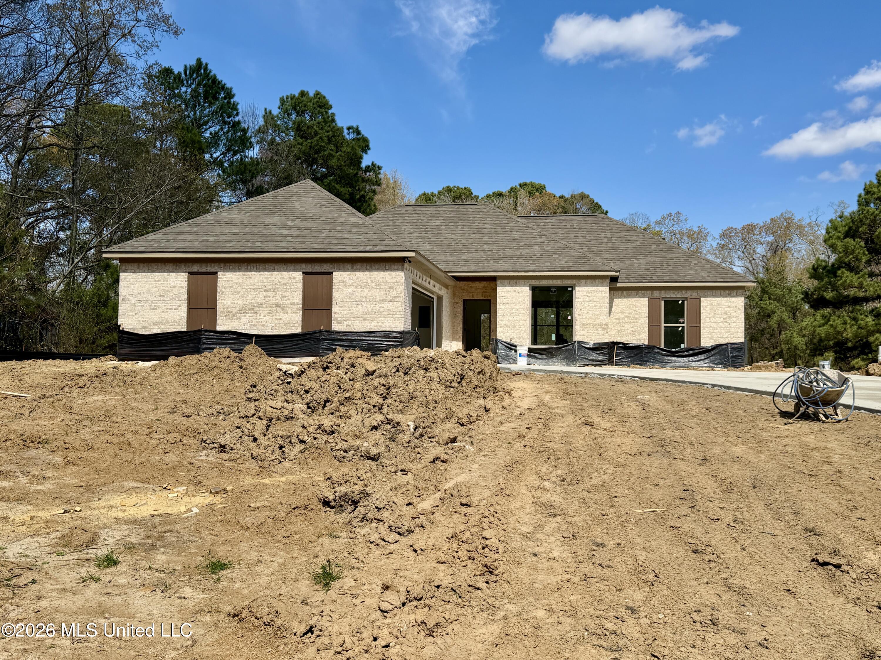 126 Duffey Drive Florence, MS 39073 - Photo 1 of 17 front