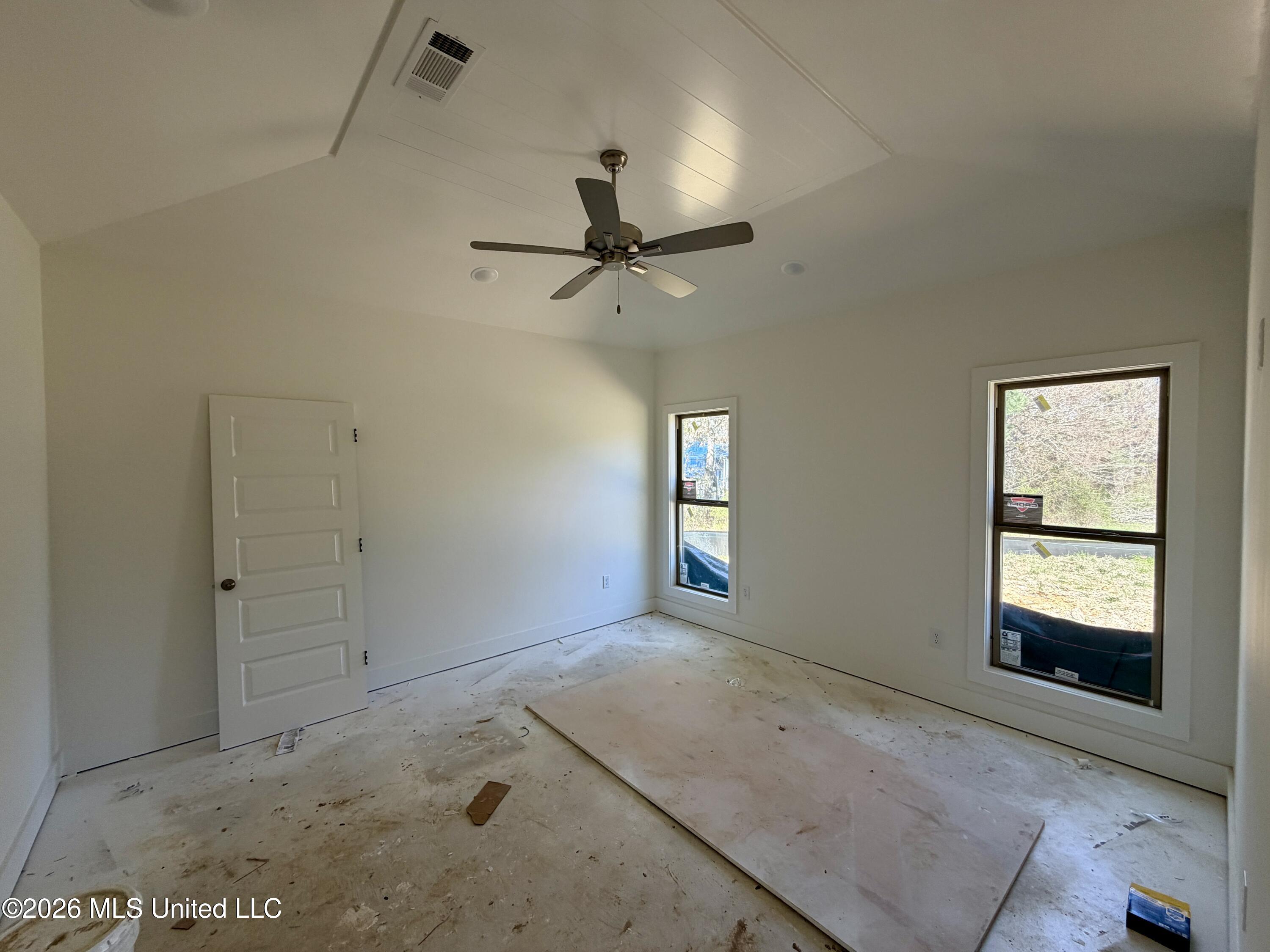 126 Duffey Drive Florence, MS 39073 - Photo 5 of 17 IMG_4046(5)