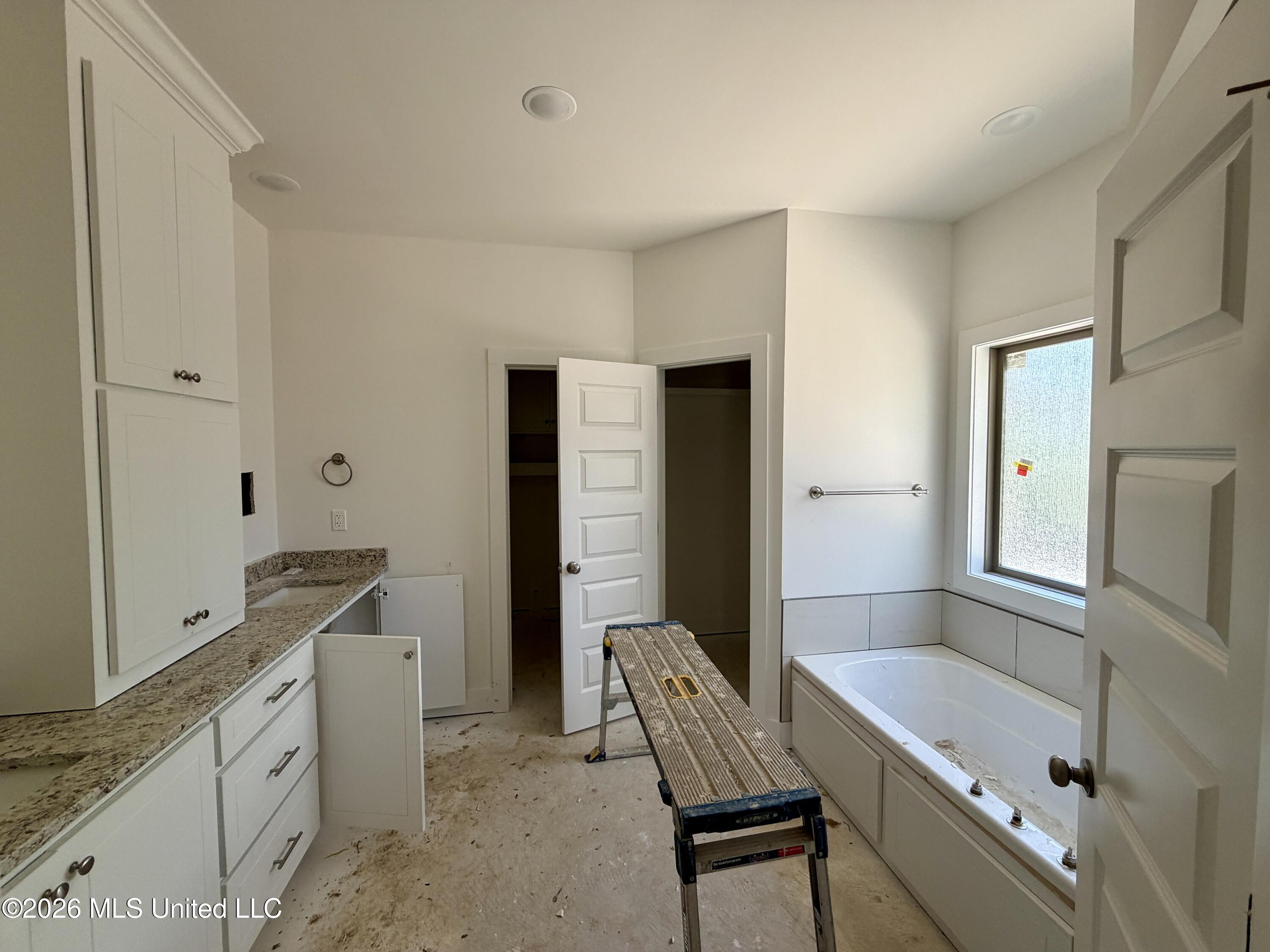 126 Duffey Drive Florence, MS 39073 - Photo 6 of 17 IMG_4047(6)