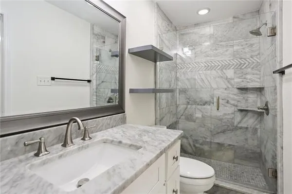 $350,000 | 8021 Versailles Street, Metairie, LA 70003