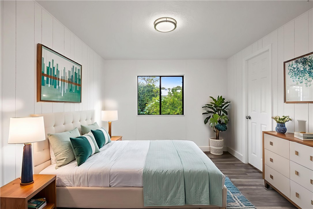 218 South Maple Street Fellsmere, FL 32948 - Photo 10 of 14 a bedroom with a bed and a window