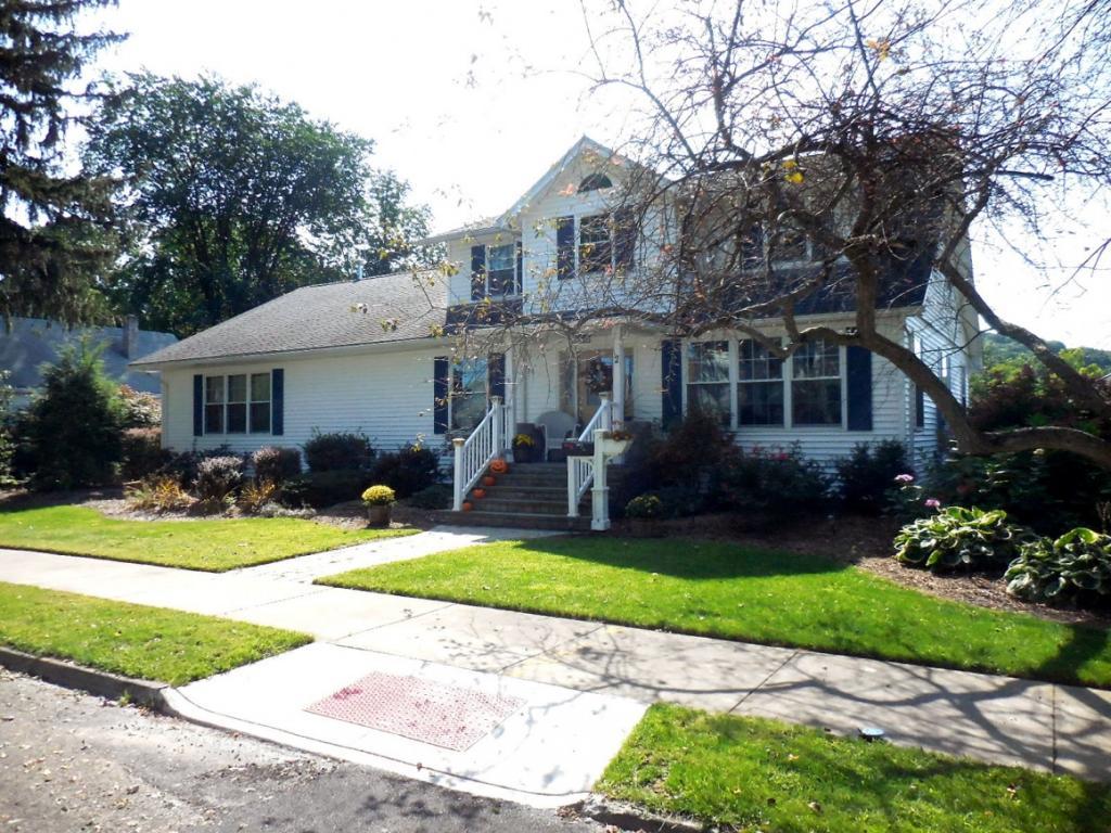 2 Rochelle Road Binghamton, NY 13901 - Photo 1 of 36 Gallery Image 1
