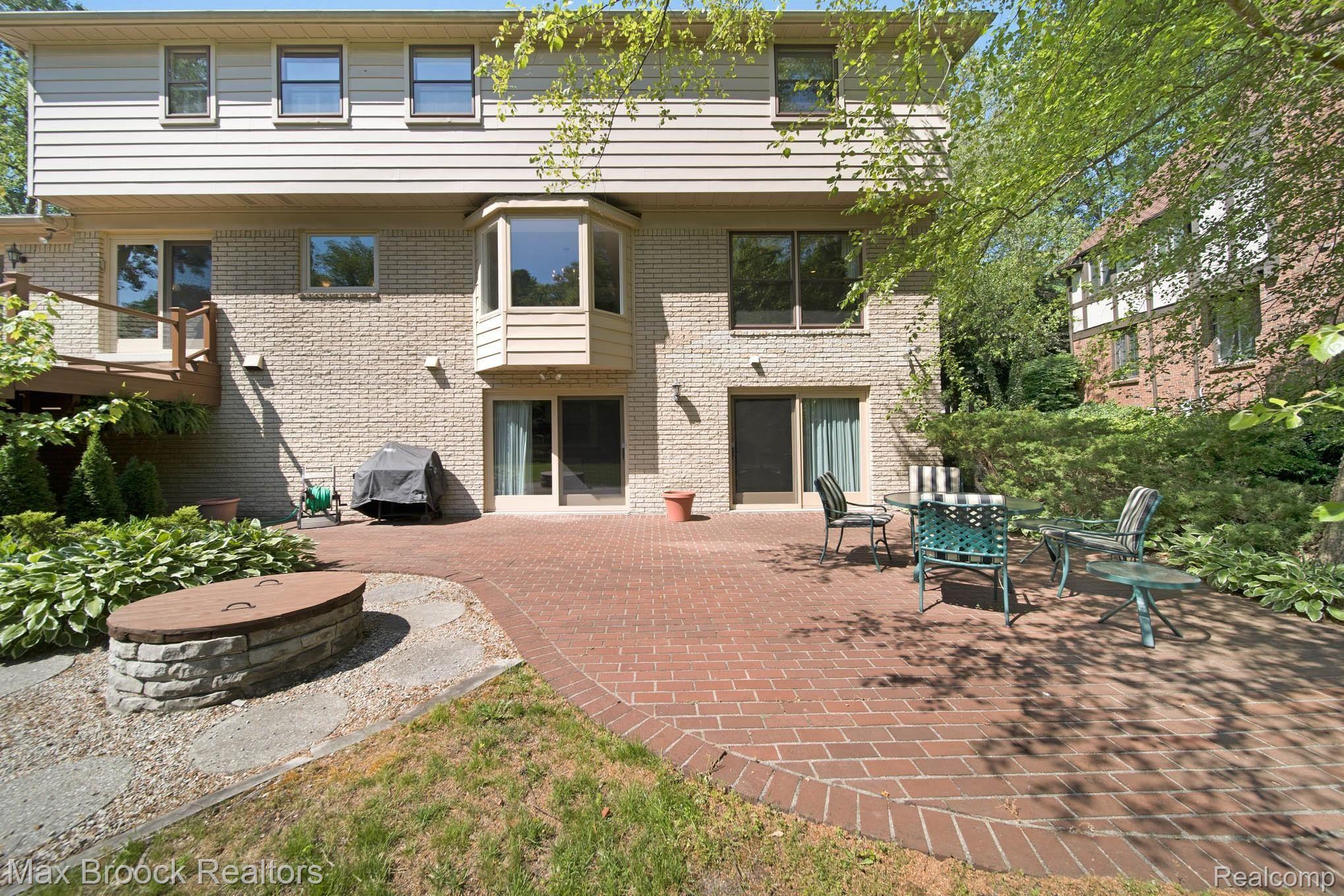 582 Overbrook Road Bloomfield Hills, MI 48302 - Photo 44 of 56 582 Overbrook_95.jpg