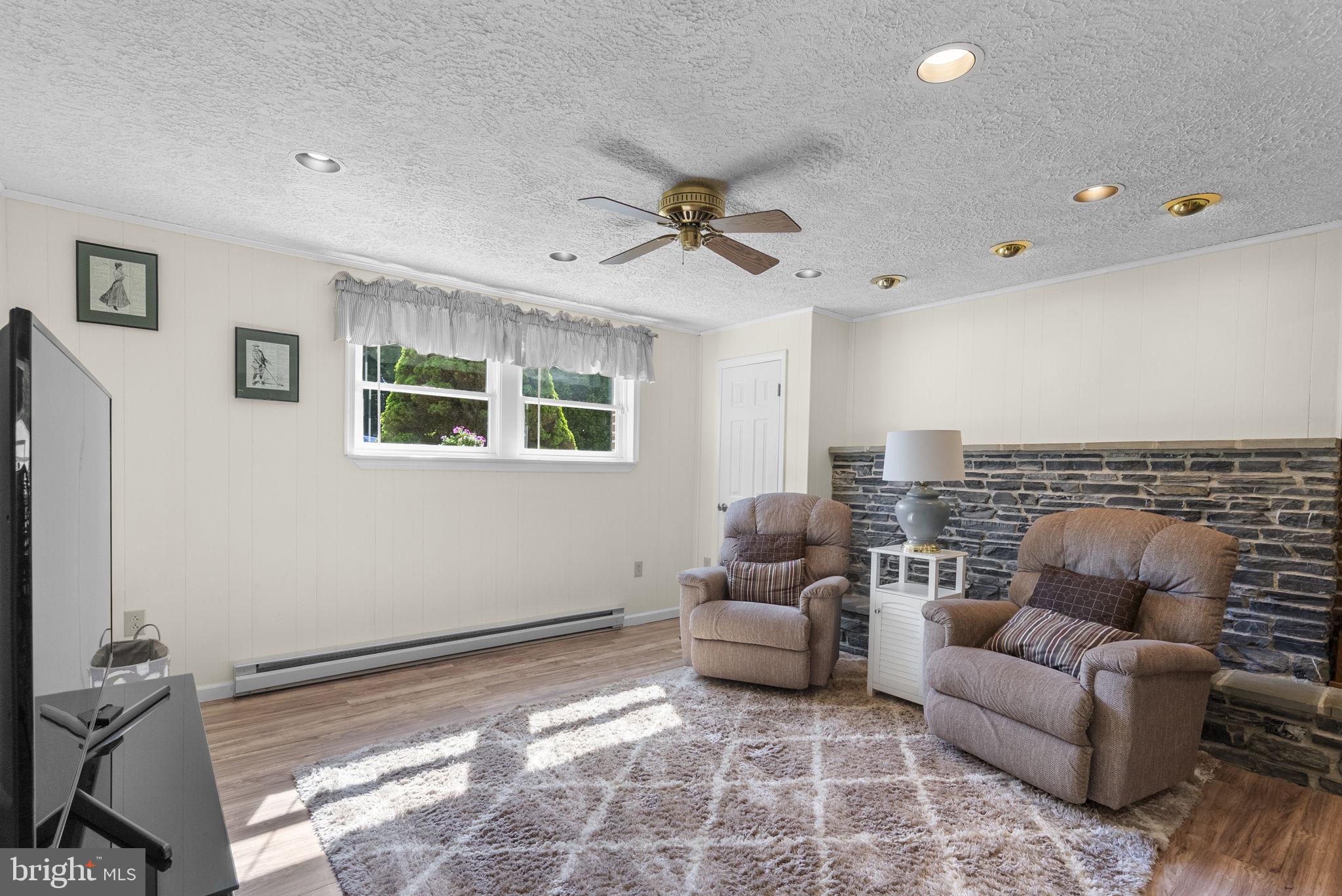 5140 Perry Road Mount Airy, MD 21771 - Photo 27 of 55 Cozy living space with natural light.