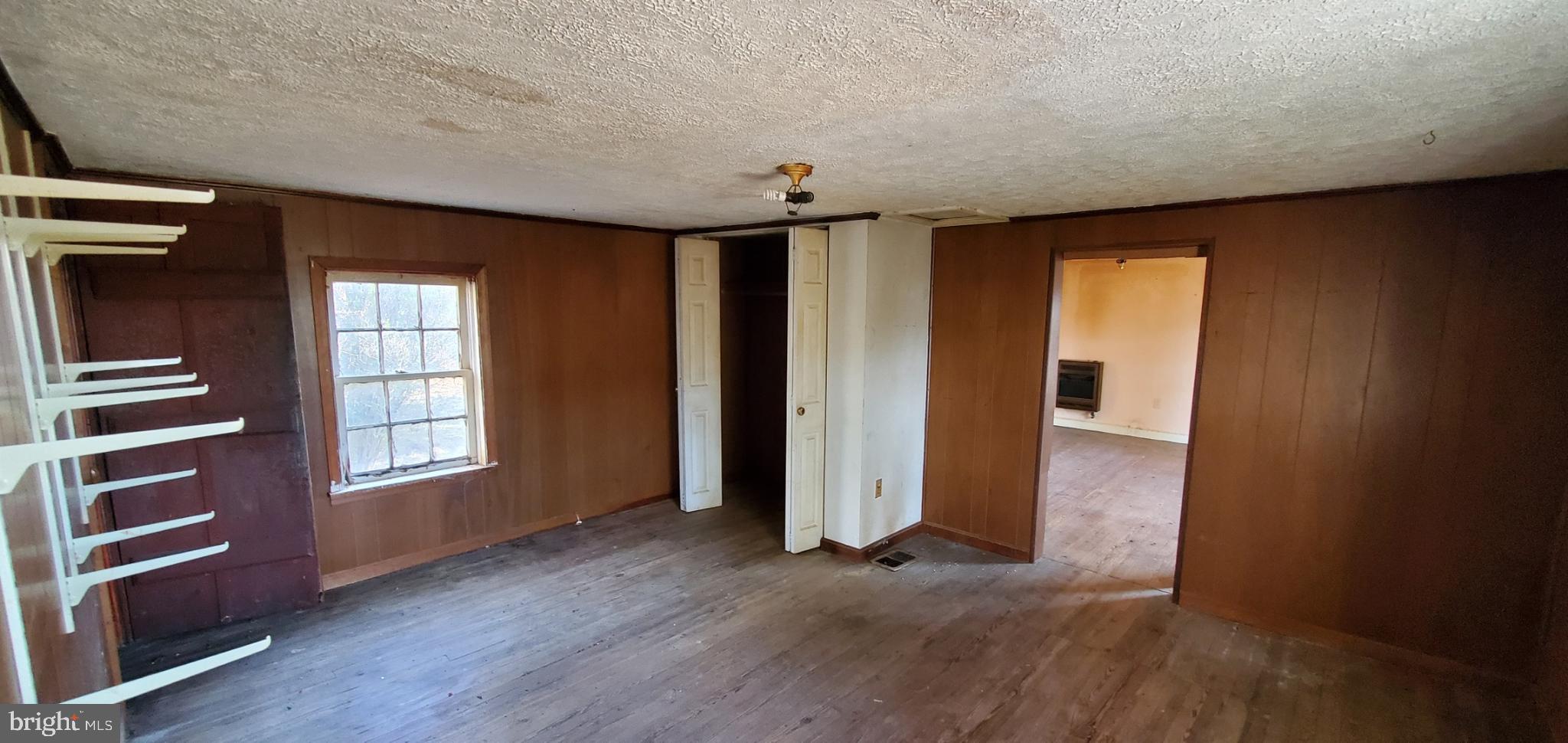 9817 Crest Hill Road Marshall, VA 20115 - Photo 12 of 15 Gallery Image 12