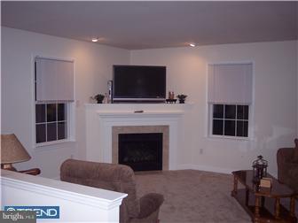 82 Virginia Avenue Sinking Spring, PA 19608 - Photo 2 of 12
