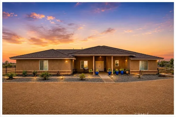 $699,000 | 6797 Blue Rose Street, Oak Hills, CA 92344