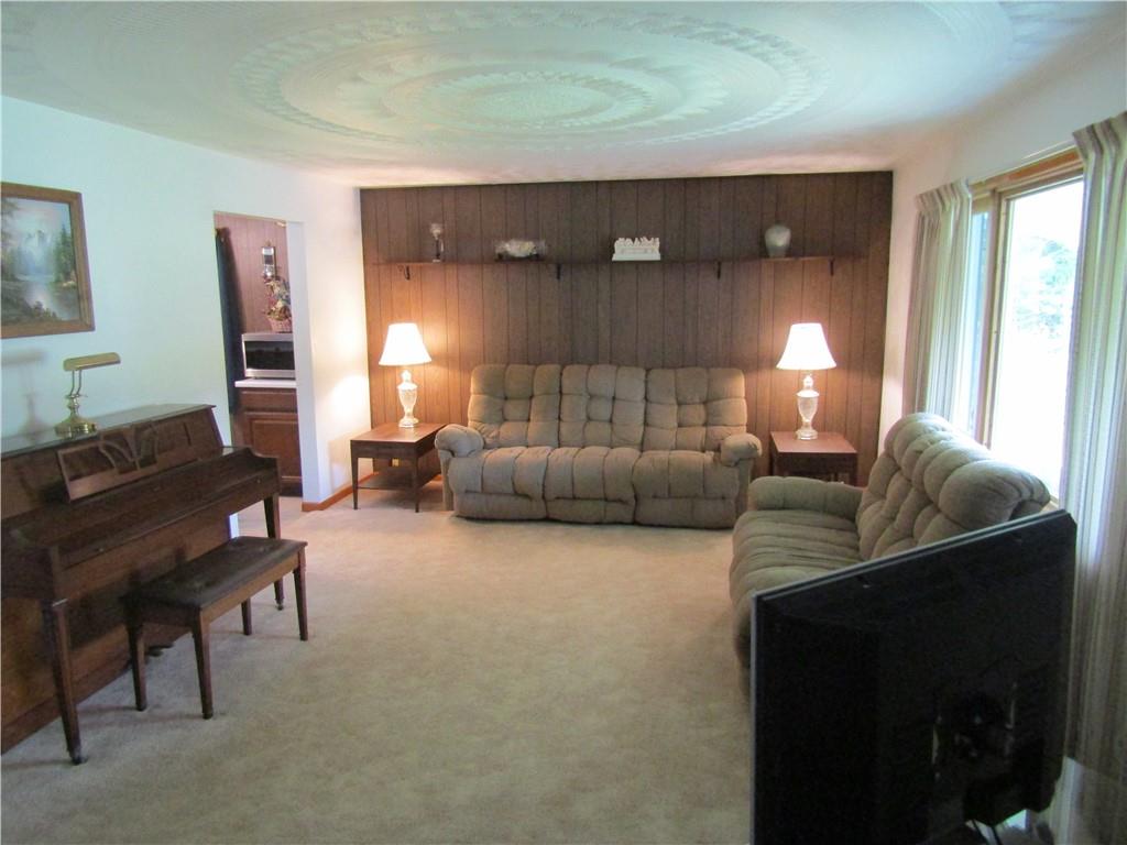 231 Stepping Stone Road Somerset, PA 15501 - Photo 7 of 25 Gallery Image 7
