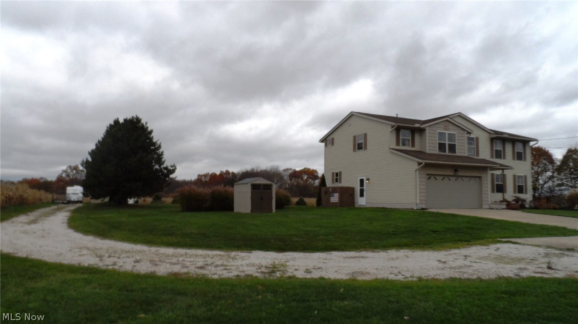 251 Eastern Road Doylestown, OH 44230 - Photo 26 of 35 DRIVEWAY THAT LEADS TO DETACHED GARAGE/BARN