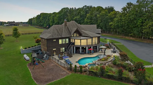 $2,899,000 | 6704 Highway 52 West, Lafayette, TN 37083