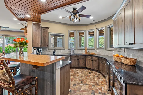 $2,899,000 | 6704 Highway 52 West, Lafayette, TN 37083
